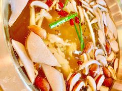 芭夯兔-芭夯兔·无骨兔汤锅(华阳店)