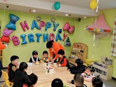 -魔力熊儿童早教托育中心(硚口同馨店)