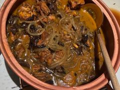 【招牌】小鸡炖蘑菇-关东小磨东北菜(漕河泾印象城店)