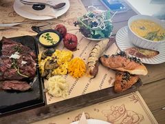 -Mark&Mars Restaurant