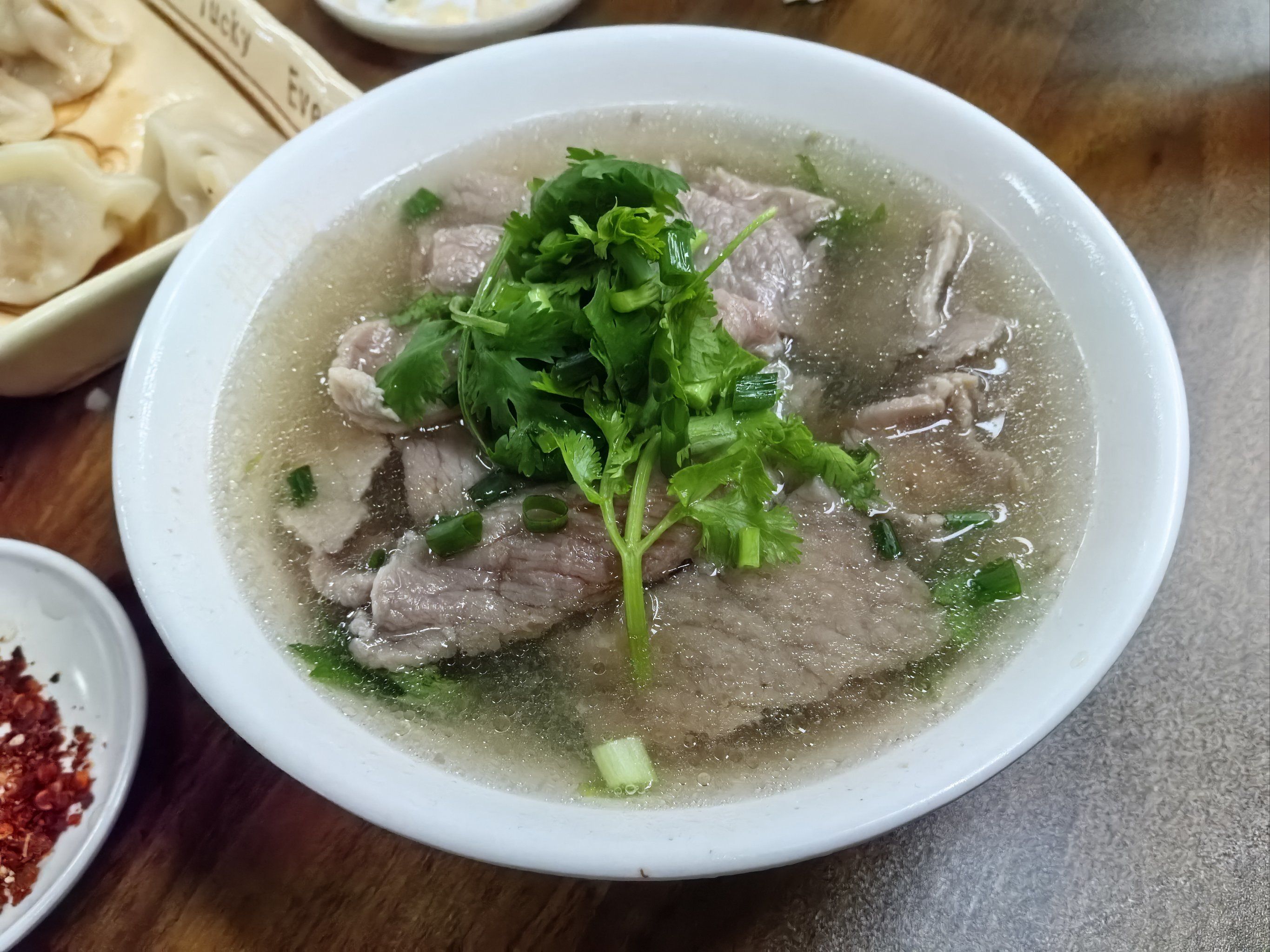 清汤牛肉的轻盈味