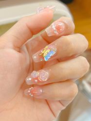 -UGIRL有个美甲