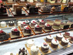 面包甜点陈列柜-红跑车蛋糕世界(清江路店)