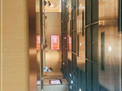 门面-海底捞火锅(银泰中心店)