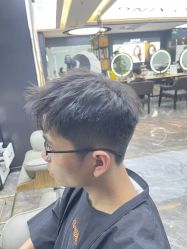 -藤野造型·专业烫染店