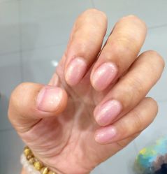 -进巍美甲美睫店