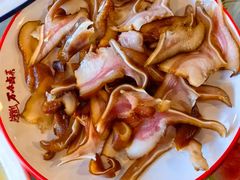 -老鼎万春卤菜(五代传承创始老店)