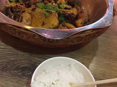 -愉肴麻辣香锅(中山路店)