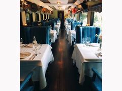 靠窗位-火车头法国西餐厅