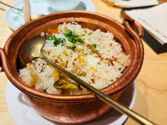 铜锅牛肝菌焖饭-一坐一忘云南菜(卓悦中心)