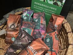-星巴克臻选(南京金茂览秀城店)
