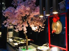 自助取餐区-唐拉雅秀酒店-西锦汇空中BBQ·思创餐厅