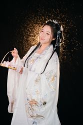 -汉仪华裳汉服馆(打浦桥店)