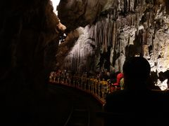 -波斯托伊纳溶洞