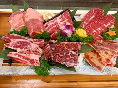 黑牛六拼-明洞阿姨·韩式酱蟹烤肉·创意料理(三元桥店)