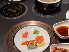 -钱小奴海鲜自助黑金店(杭州滨江龙湖店)
