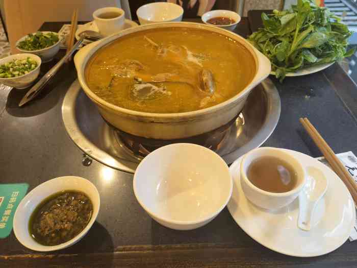 毛哥老鸭汤(临江门店)-"首先我真是第一次感觉到重庆对地图的不友好.