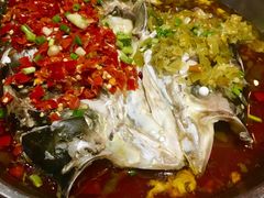 双色剁椒鱼头-海宁煲农家菜(惠南镇店)