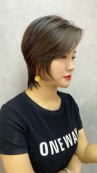 -诗悦发型烫染SALON