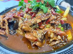 -哈尔滨烧烤·山河村铁锅炖(交大店)