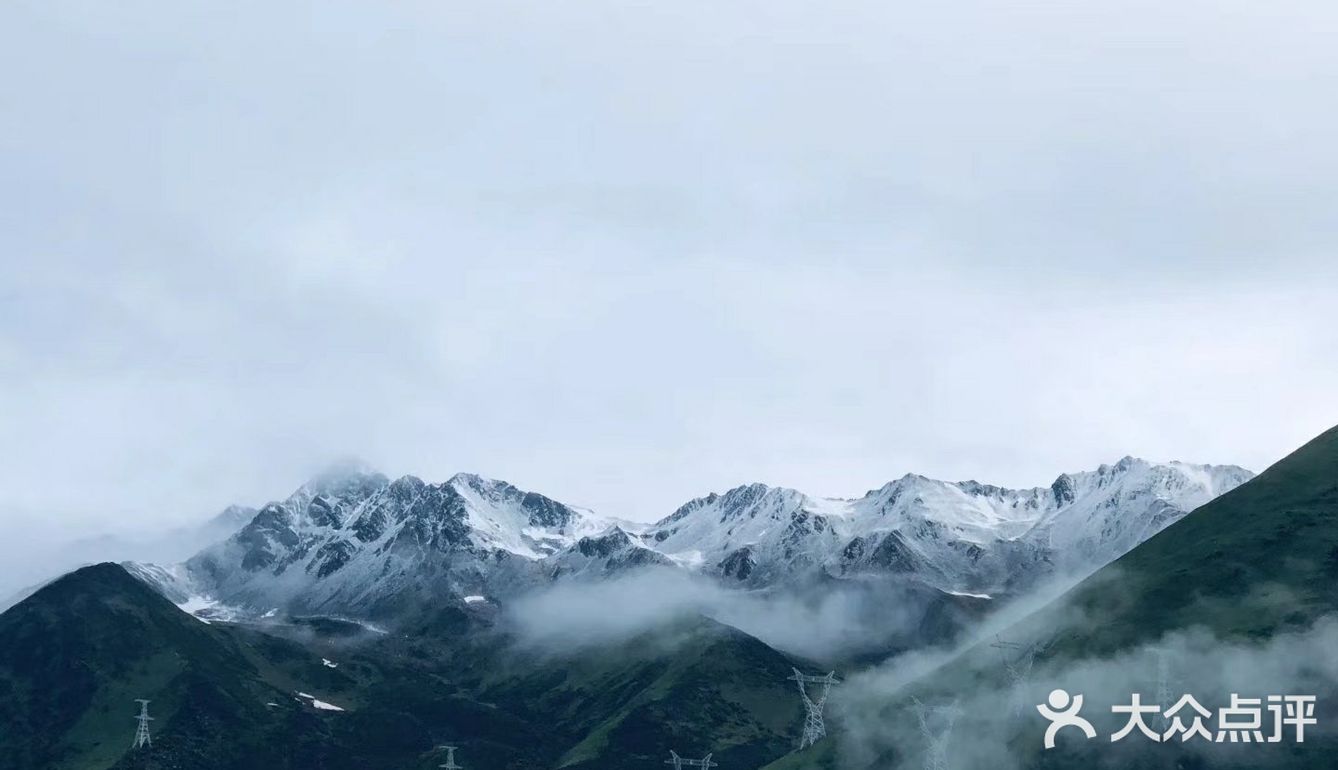 成都周边游[糖果]超级川西冷僻露营圣地[礼花]——鹧鸪山