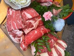 -铭牛烧肉·和牛海鲜自助(高新月牙湖店)