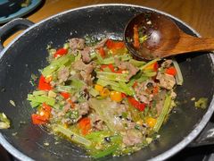 猫儿山的小黄牛-吃饭皇帝大(合生汇店)