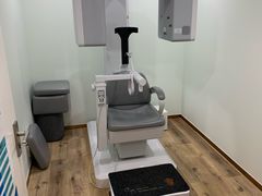 -Dr.Z dental仁康种植矫正中心