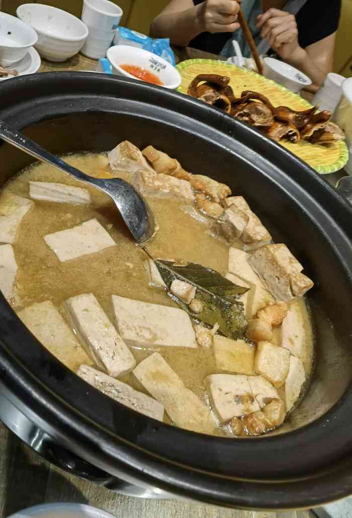 厨房好味(海甸五西路店)-"真是贵啊.味道不错,海南本地菜,特色应该.