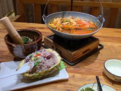 -老滇山寨•云南特色菜•地方菜•民族风情歌舞表演(金碧店)