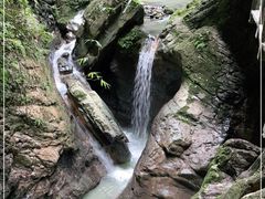 -龙水峡地缝景区