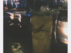 -Whisper Bar 