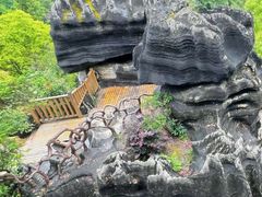 -梭布垭石林景区