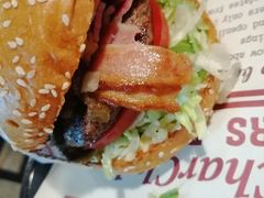 -The Habit Burger Grill 哈比特汉堡(复兴soho店)