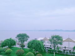 -鹰龙海畔度假酒店(咸祥店)