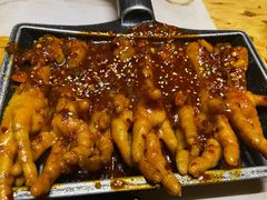 火辣鸡爪-恩你小木屋米酒店(莱山店)