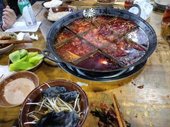 -正南齊北重庆老火锅(光华村直营店)