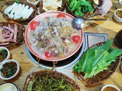 -阿婆情腊排骨火锅(金虹路店)