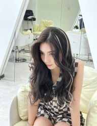 -丝语萱形象