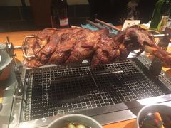 特色大汉烤羊腿-那些年记忆烧烤