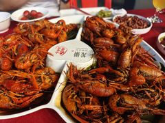 -龙巢盱眙龙虾·牛蛙·烧烤宵夜(八卦岭店)