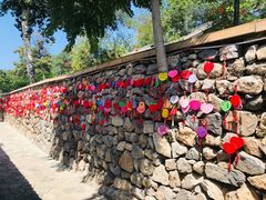 -百里峡七彩艺术小镇