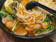 -老妈米线(港龙店)