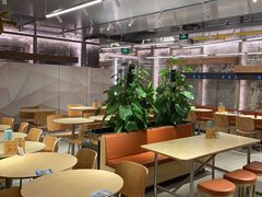 -老乡鸡(上海白玉兰广场店)