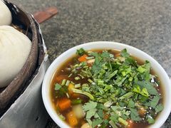 胡辣汤-胡家包子·清真(大众巷店)