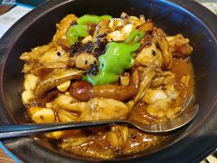 黑松露牛肝菌焖牛蛙-云海肴·汽锅鸡·云南菜(天山百盛优客店)