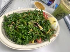秘制牛肉藜麦碗里道-油梨树AVOCADO TREE(嘉里中心店)