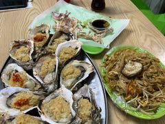 -蚝哥花姐湛江烤生蚝(美丽湾市场店)