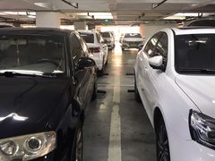 -大宁国际商业广场-地下停车库