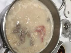 -红鼎豆捞·非遗鲍皇汤火锅(宝丰路店)